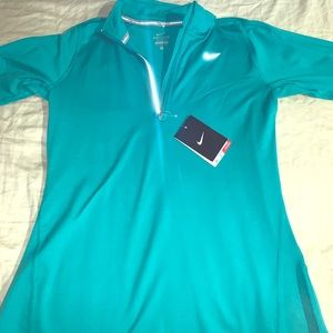 Women’s Nike dri element green half zip